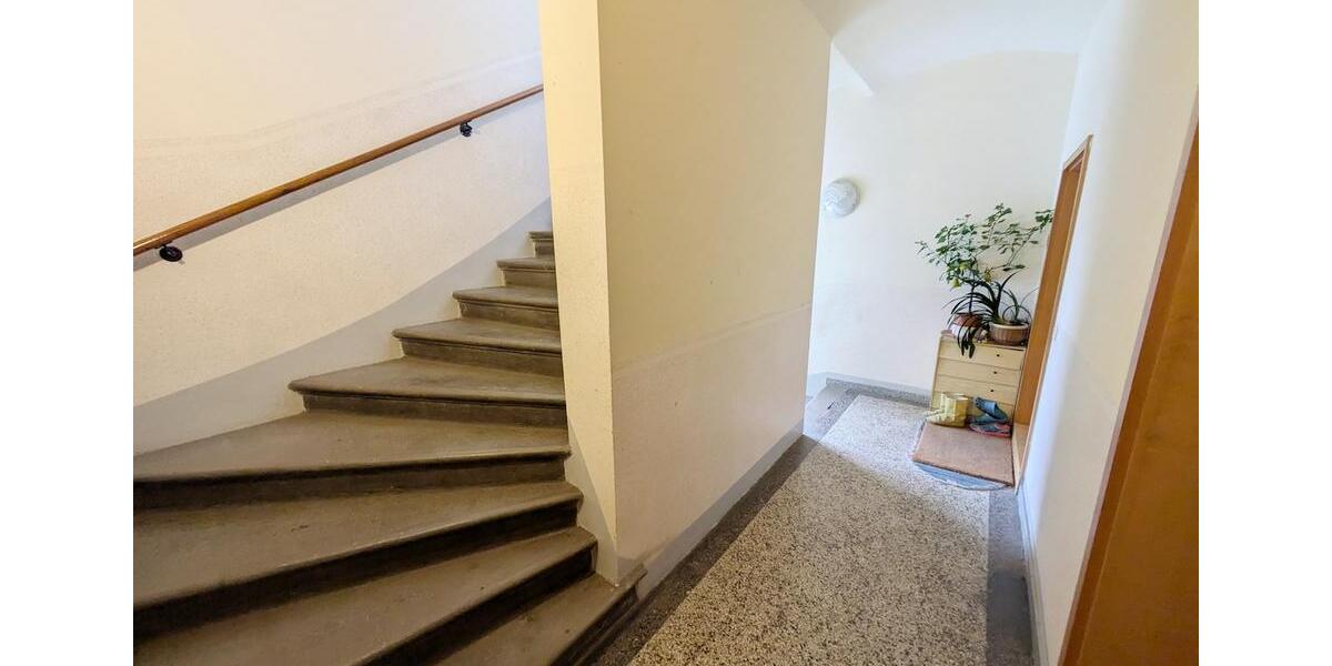 Etagenwohnung Zwickau - 1 Zimmer, 36 m&sup2;, 190&euro; | Angebot:25945647