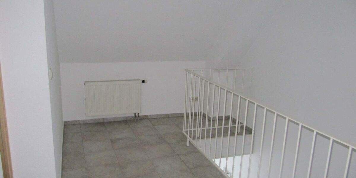 Etagenwohnung Rodewisch Rebesbrunn - 3 Zimmer, 70 m&sup2;, 40.000&euro; | Angebot:25746613