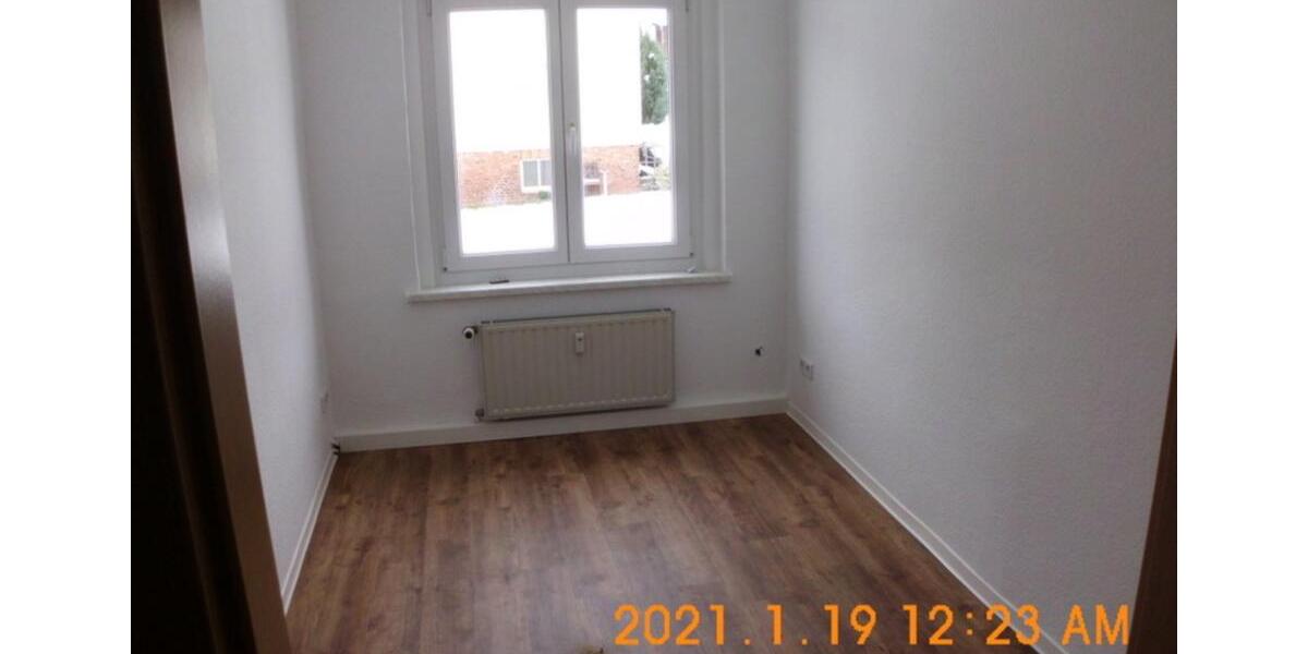 Etagenwohnung Hohenstein-Ernstthal Ernstthal - 4 Zimmer, 74 m&sup2;, 380&euro; | Angebot:17816920