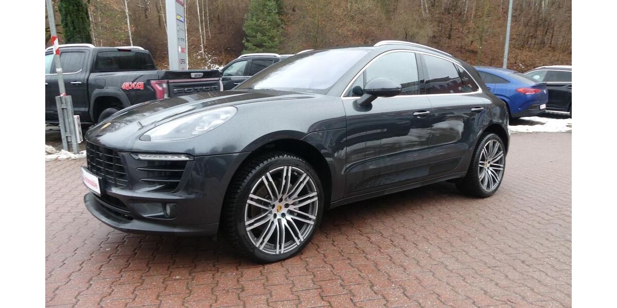 Porsche Macan 273.100 km 22.990 &euro; Schneeberg 08289