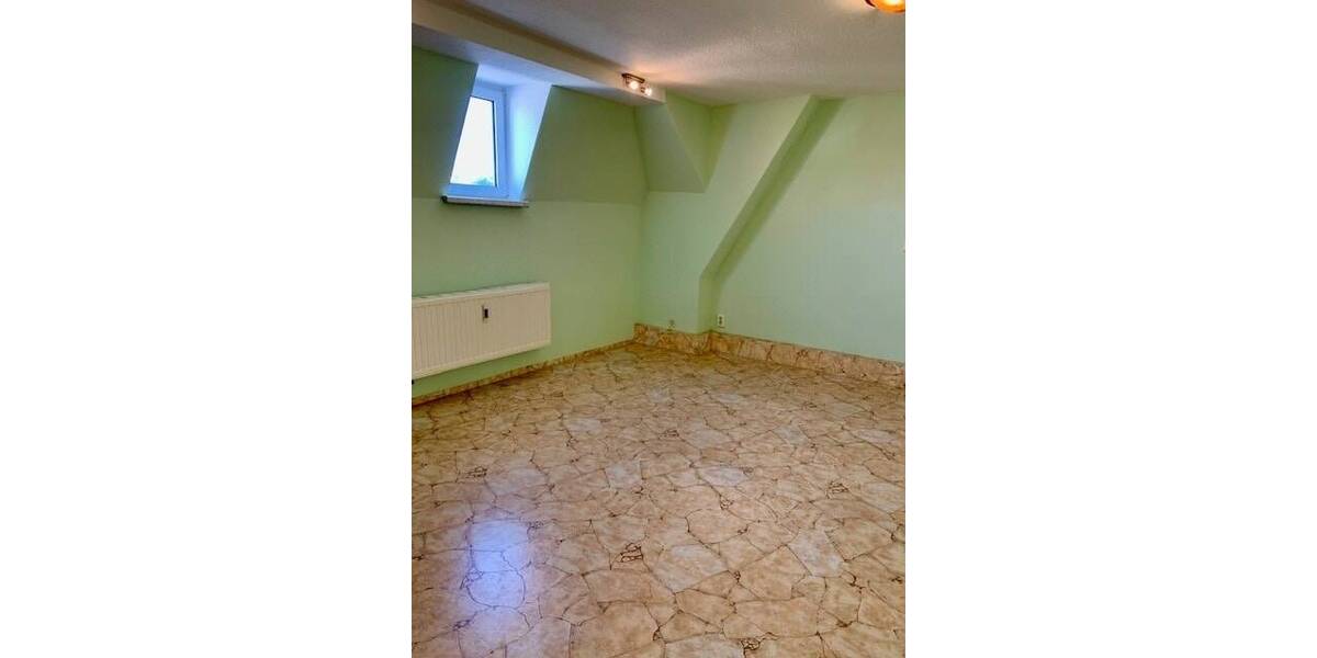 Mehrfamilienhaus, Wohnhaus Reichenbach - 8 Zimmer, 243 m&sup2;, 75.000&euro; | Angebot:25741445