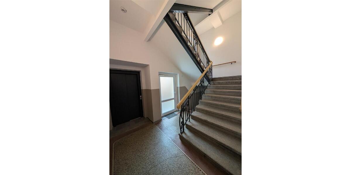 Etagenwohnung Werdau - 2 Zimmer, 50 m&sup2;, 370&euro; | Angebot:23721716