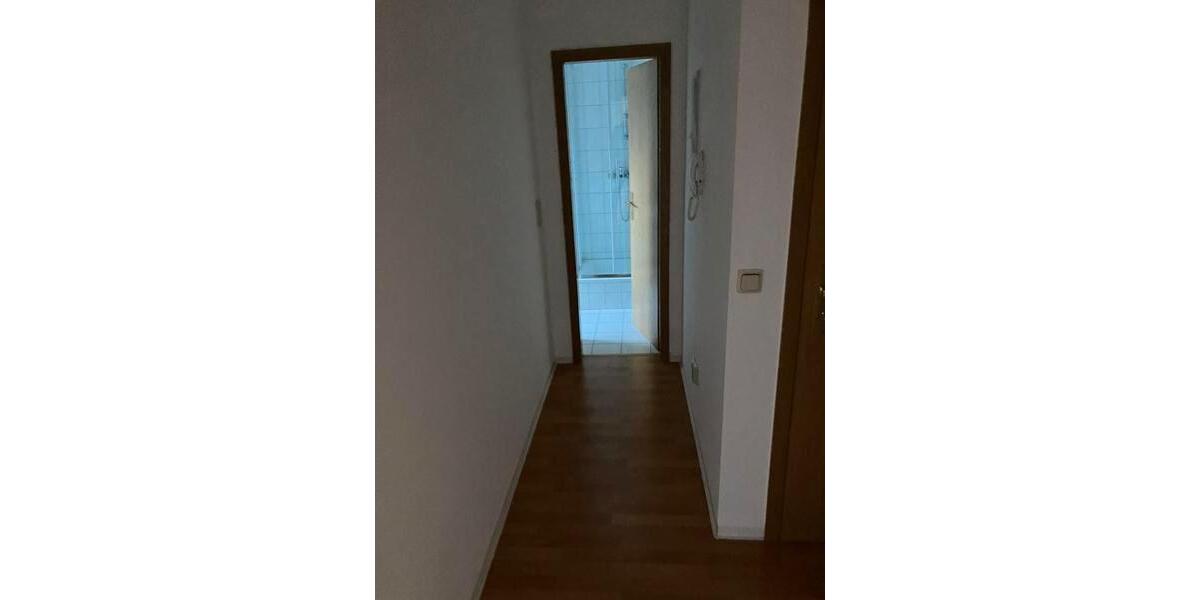 Dachgeschoßwohnung Zwickau Neuplanitz - 2 Zimmer, 70 m&sup2;, 489&euro; | Angebot:25376868