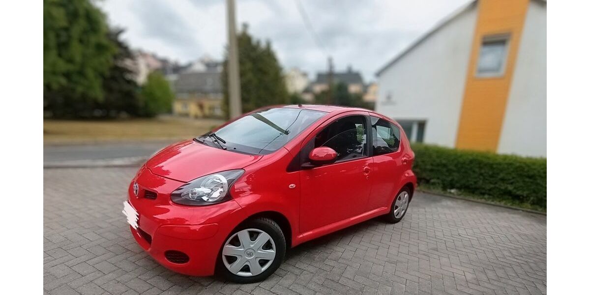 Toyota Aygo (X) 57.000 km 3.333 &euro; Zwickau 08066