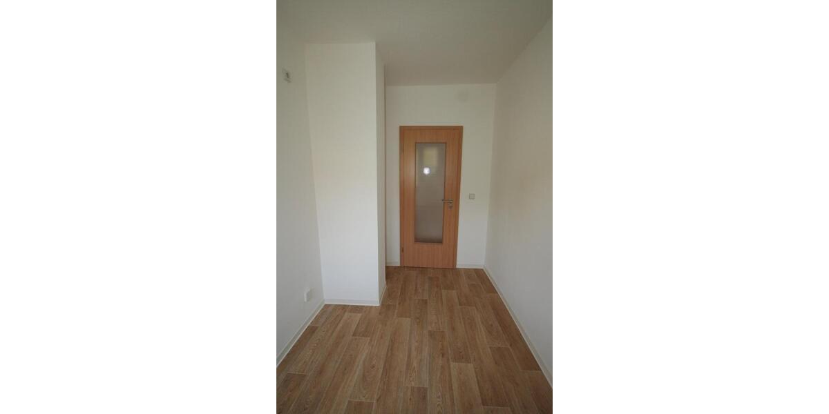 Etagenwohnung Hohenstein-Ernstthal Ernstthal - 3 Zimmer, 60 m&sup2;, 350&euro; | Angebot:23858814