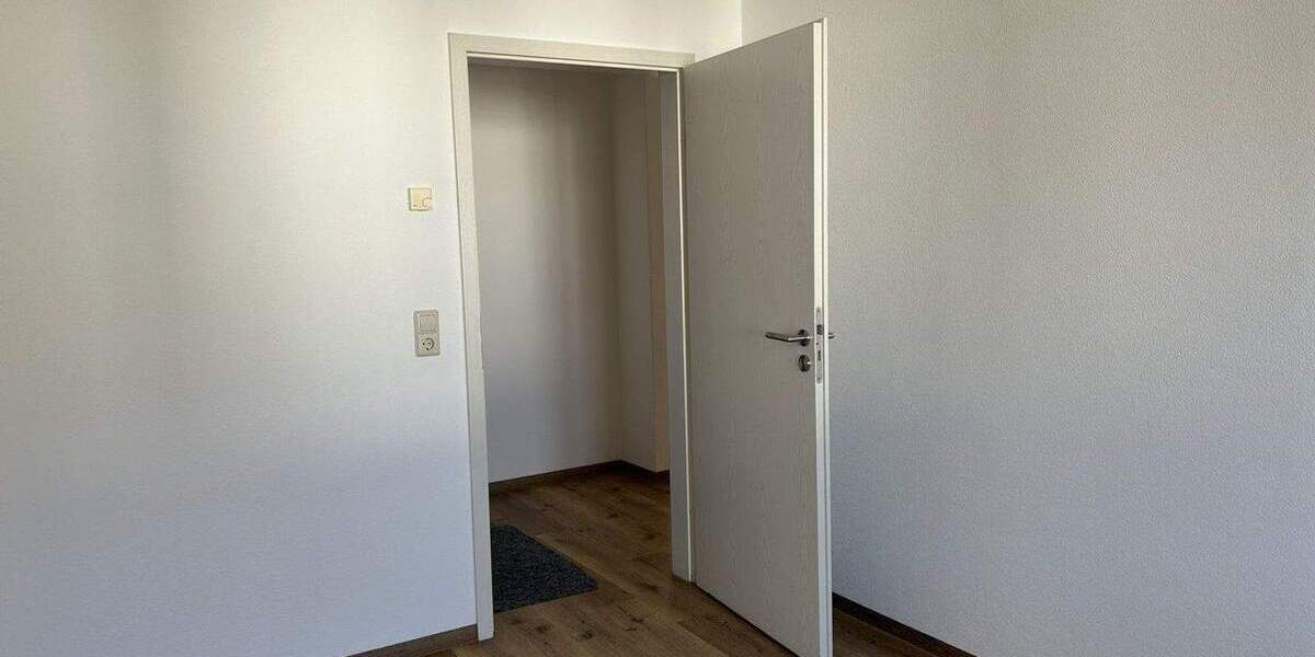 Etagenwohnung Zwickau Weißenborn - 3 Zimmer, 65 m&sup2;, 487&euro; | Angebot:25707533