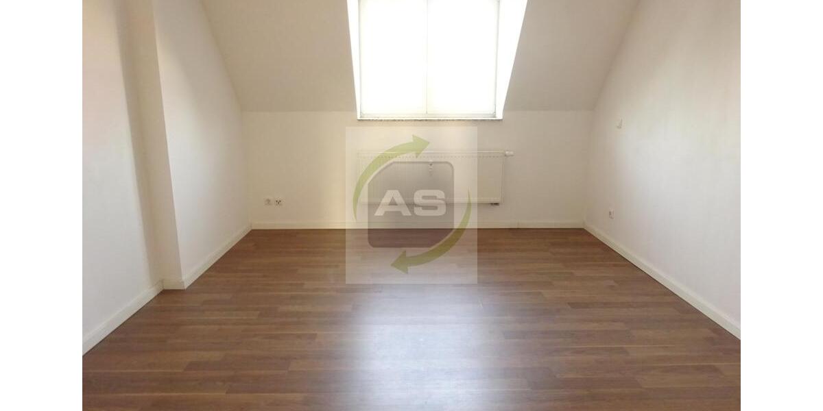 Dachgeschoßwohnung Zwickau Zwickau-Nord - 3 Zimmer, 71 m&sup2;, 365&euro; | Angebot:22591343