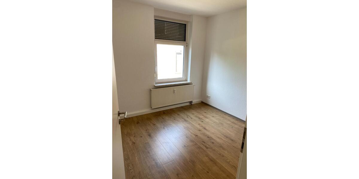 Mehrfamilienhaus, Wohnhaus Werdau - 350.000&euro; | Angebot:23010115