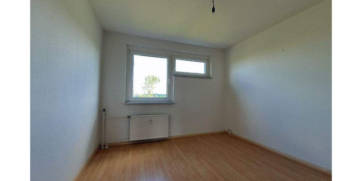 Etagenwohnung Zwickau Eckersbach - 3 Zimmer, 55 m&sup2;, 330&euro; | Angebot:25680125