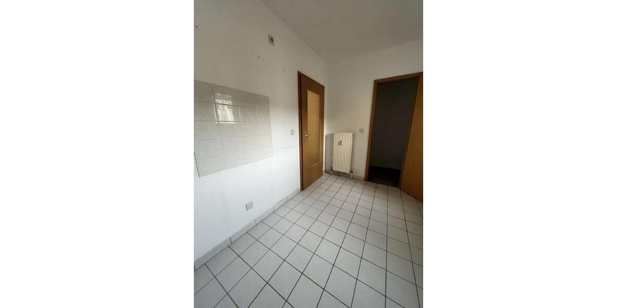 Etagenwohnung Zwickau - 2 Zimmer, 76 m&sup2;, 497&euro; | Angebot:24687808