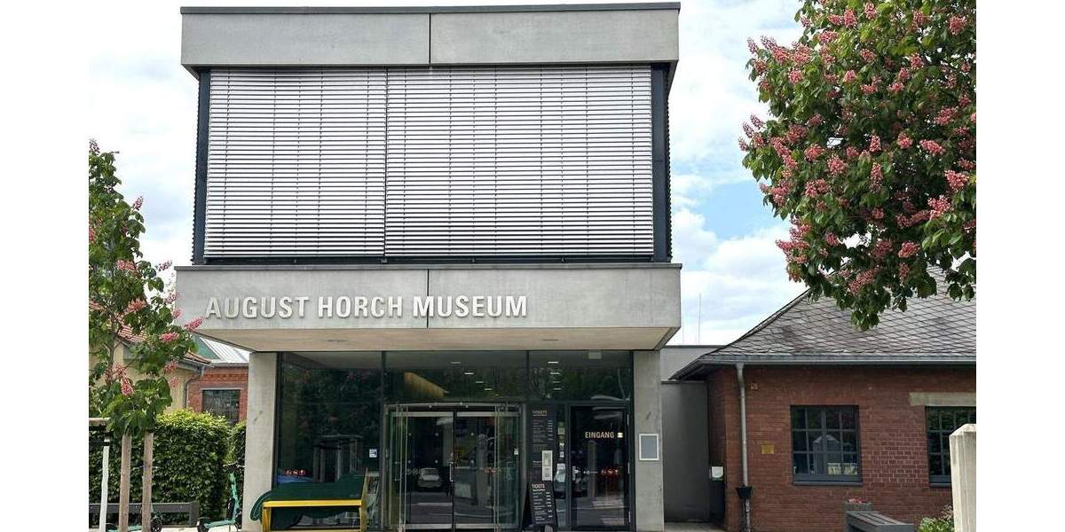 Etagenwohnung Zwickau Pölbitz - 2 Zimmer, 57 m&sup2;, 74.000&euro; | Angebot:25707419