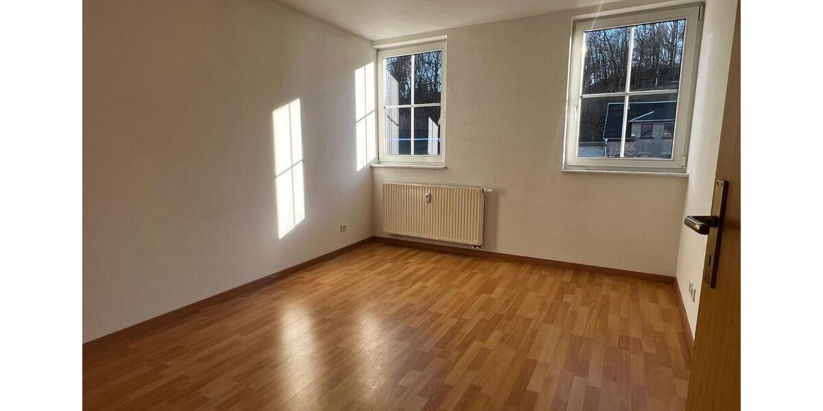 Dachgeschoßwohnung Nobitz - 3 Zimmer, 64 m&sup2;, 390&euro; | Angebot:25417603