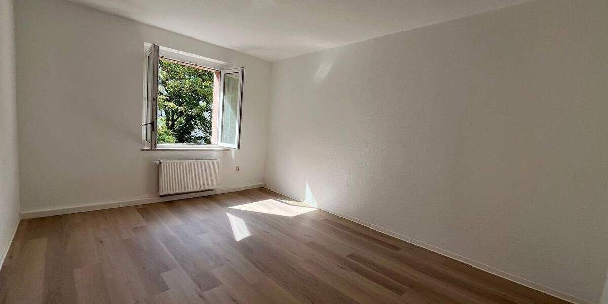 Etagenwohnung Zwickau Pölbitz - 5 Zimmer, 119 m&sup2;, 681&euro; | Angebot:25700380