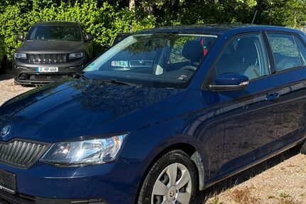 Skoda Fabia 129.500 km 4.395 &euro; Schneeberg 08289