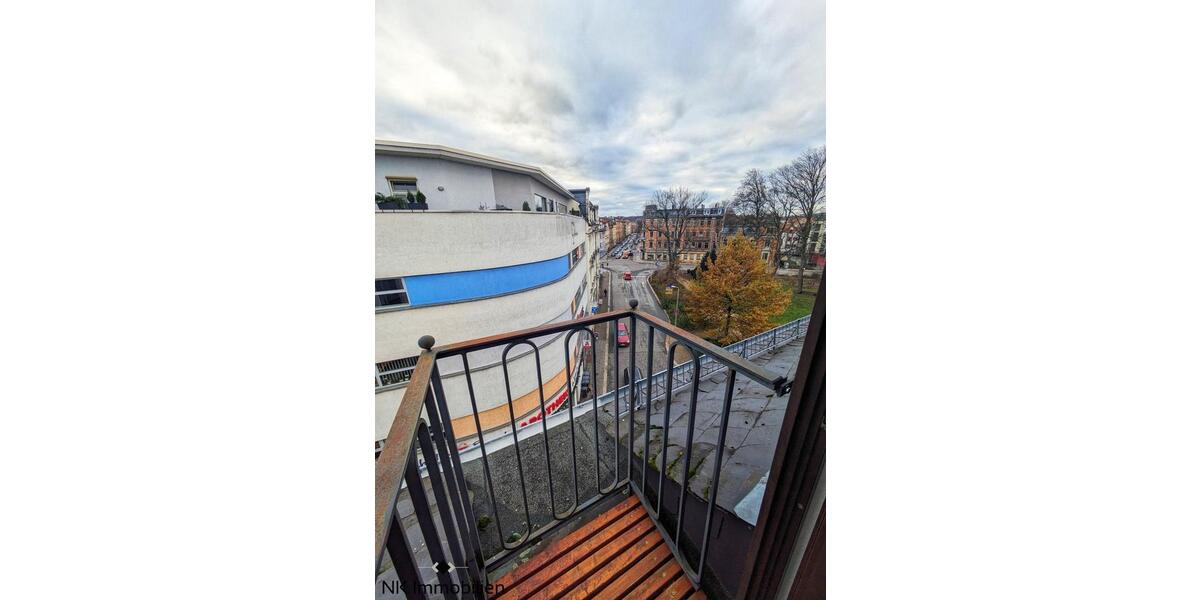 Dachgeschoßwohnung Zwickau - 3 Zimmer, 88 m&sup2;, 560&euro; | Angebot:25945689