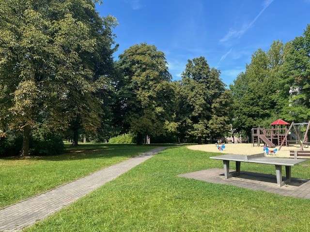 Etagenwohnung Zwickau Auerbach - 2 Zimmer, 50 m&sup2;, 299&euro; | Angebot:26777072
