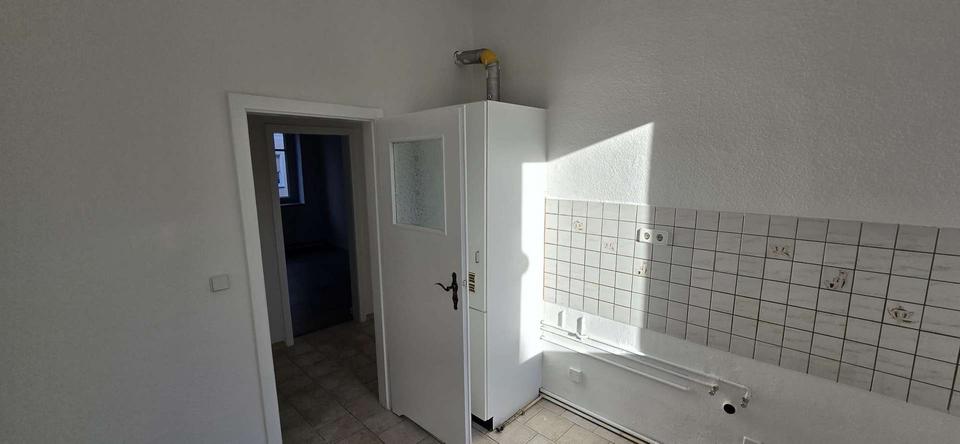 Erdgeschoßwohnung Glauchau - 3 Zimmer, 55 m&sup2;, 400&euro; | Angebot:23819879