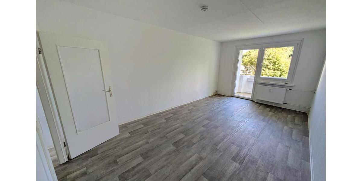 Etagenwohnung Limbach-Oberfrohna Oberfrohna - 3 Zimmer, 76 m&sup2;, 475&euro; | Angebot:25945706