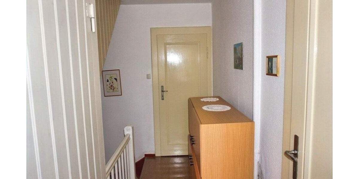 Doppelhaushälfte Treuen - 2 Zimmer, 70 m&sup2;, 53.000&euro; | Angebot:25741479