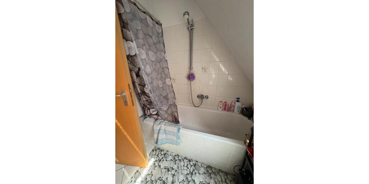 Dachgeschoßwohnung Waldenburg - 2 Zimmer, 60 m&sup2;, 295&euro; | Angebot:25830318