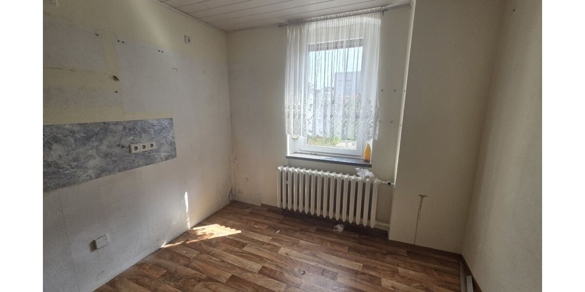 Charmante Doppelhaushälfte mit Potenzial in Limbach-Oberfrohna! - Zweifamilienhaus Limbach-Oberfrohna Oberfrohna | Angebot:23109314