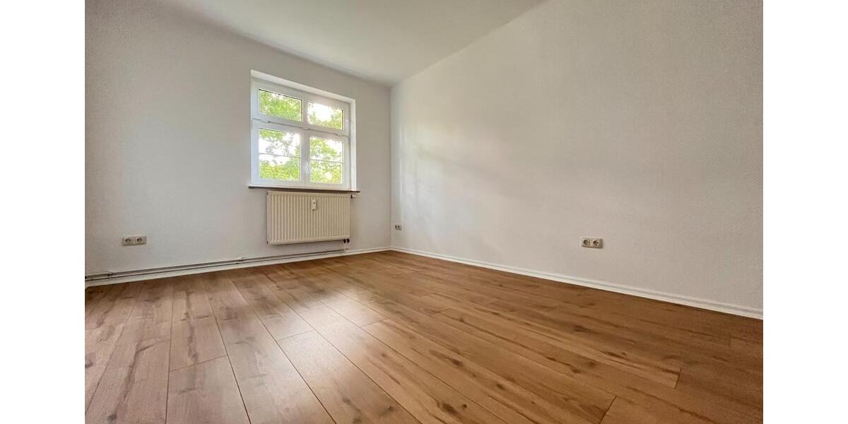 Etagenwohnung Glauchau - 2 Zimmer, 44 m&sup2;, 270&euro; | Angebot:24624676