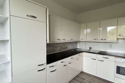 Wohnung Zwickau Neuplanitz - 3 Zimmer, 70 m&sup2;, 385&euro; | Angebot:23805286