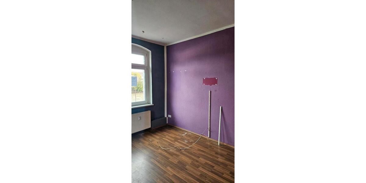 Etagenwohnung Oberlungwitz - 4 Zimmer, 106 m&sup2;, 750&euro; | Angebot:25369426