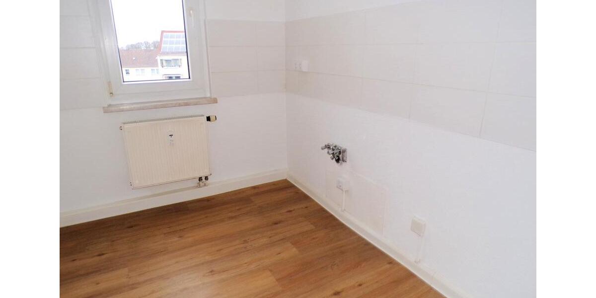 Etagenwohnung Werdau - 3 Zimmer, 59 m&sup2;, 340&euro; | Angebot:25428643