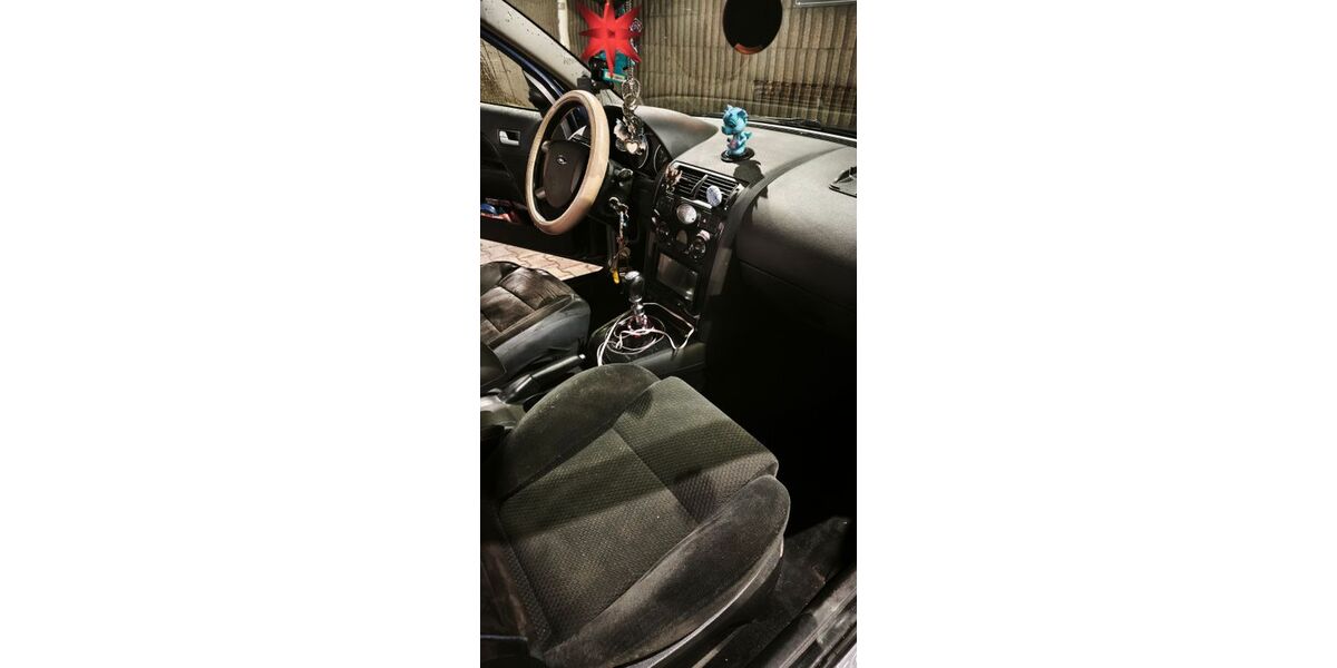 Ford Mondeo 203.000 km 1.300 &euro; Werdau 08412