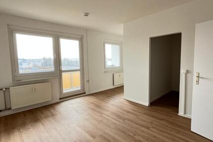 Wohnung Zwickau Neuplanitz - 1 Zimmer, 35 m&sup2;, 119&euro; | Angebot:22043024