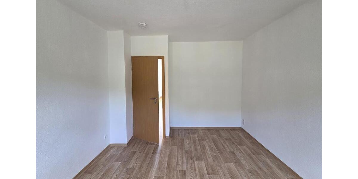 Etagenwohnung Hohenstein-Ernstthal Ernstthal - 5 Zimmer, 110 m&sup2;, 731&euro; | Angebot:25298527