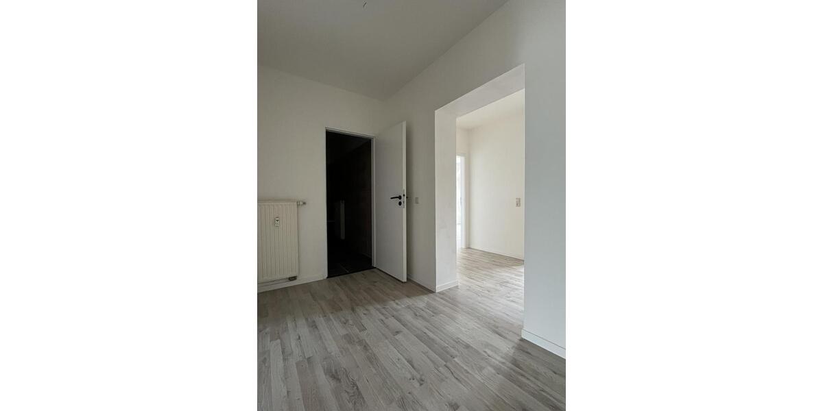 Dachgeschoßwohnung Zwickau Zwickau-Nord - 3 Zimmer, 79 m&sup2;, 460&euro; | Angebot:26661294