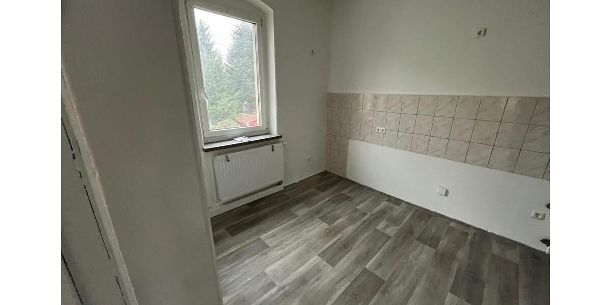 Etagenwohnung Gersdorf - 2 Zimmer, 65 m&sup2;, 450&euro; | Angebot:25718593