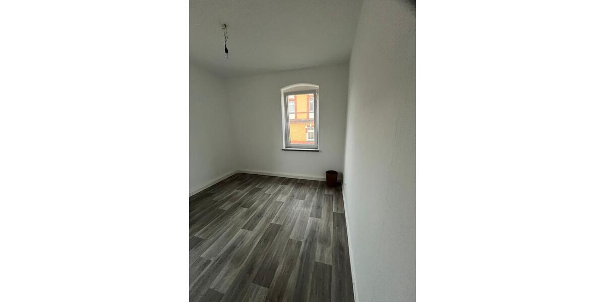 Etagenwohnung Gersdorf - 2 Zimmer, 65 m&sup2;, 450&euro; | Angebot:25718593