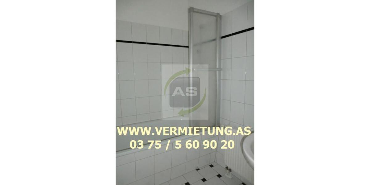 Erdgeschoßwohnung Zwickau Zwickau-Nord - 4 Zimmer, 108 m&sup2;, 649&euro; | Angebot:25648117