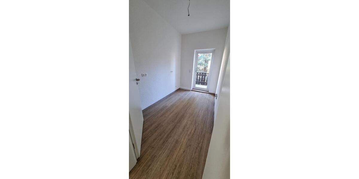 Etagenwohnung Hohenstein-Ernstthal Ernstthal - 2 Zimmer, 58 m&sup2;, 350&euro; | Angebot:24183761