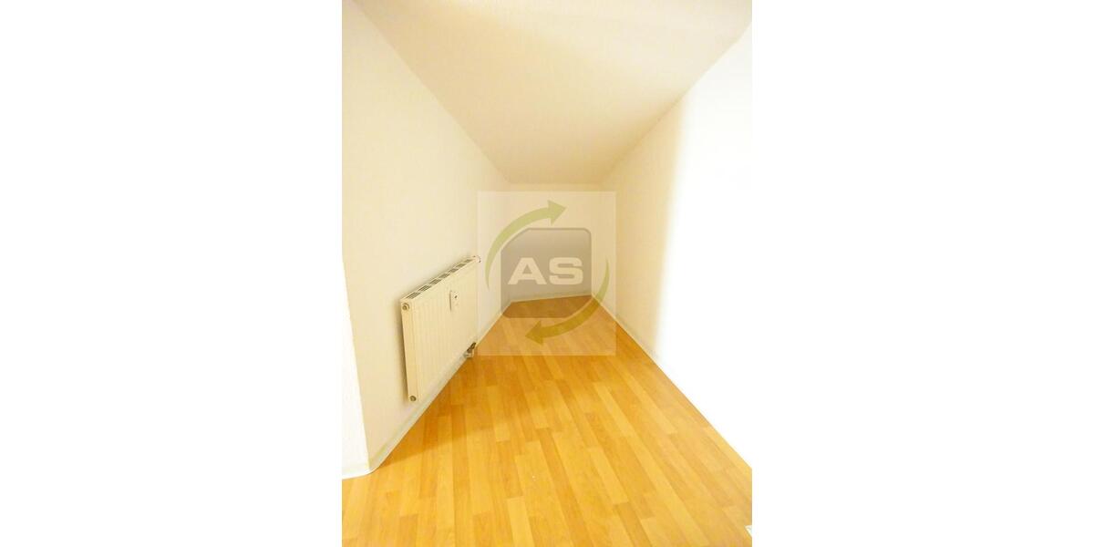 Dachgeschoßwohnung Zwickau Neuplanitz - 2 Zimmer, 70 m&sup2;, 445&euro; | Angebot:25547286