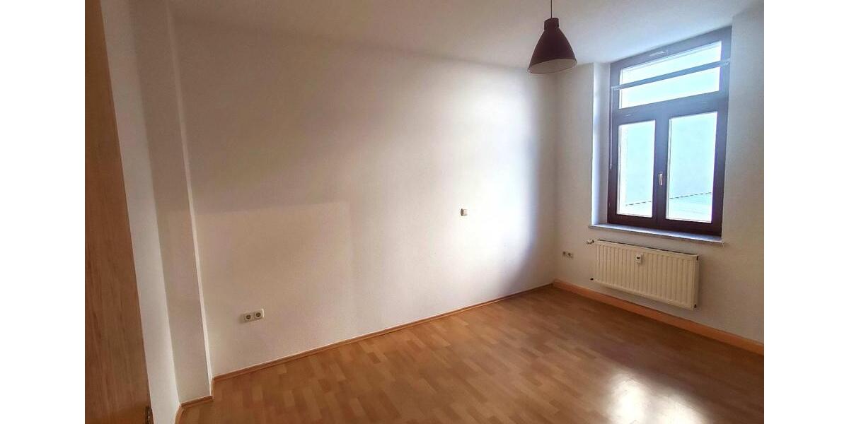 Etagenwohnung Werdau - 2 Zimmer, 55 m&sup2;, 410&euro; | Angebot:25419556