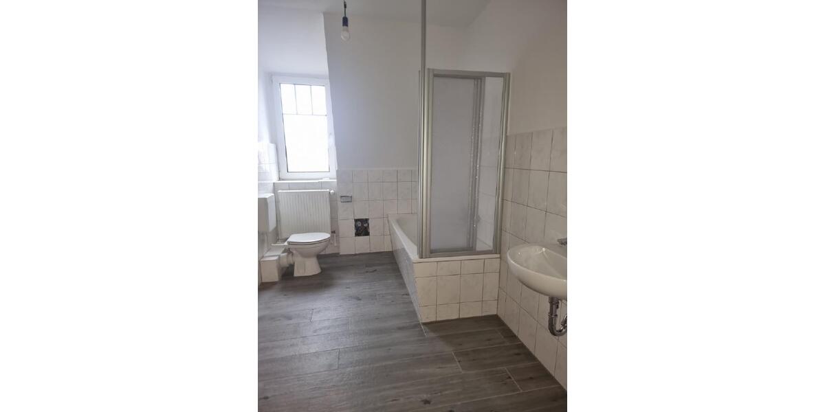 Etagenwohnung Crimmitschau - 2 Zimmer, 45 m&sup2;, 270&euro; | Angebot:25144290