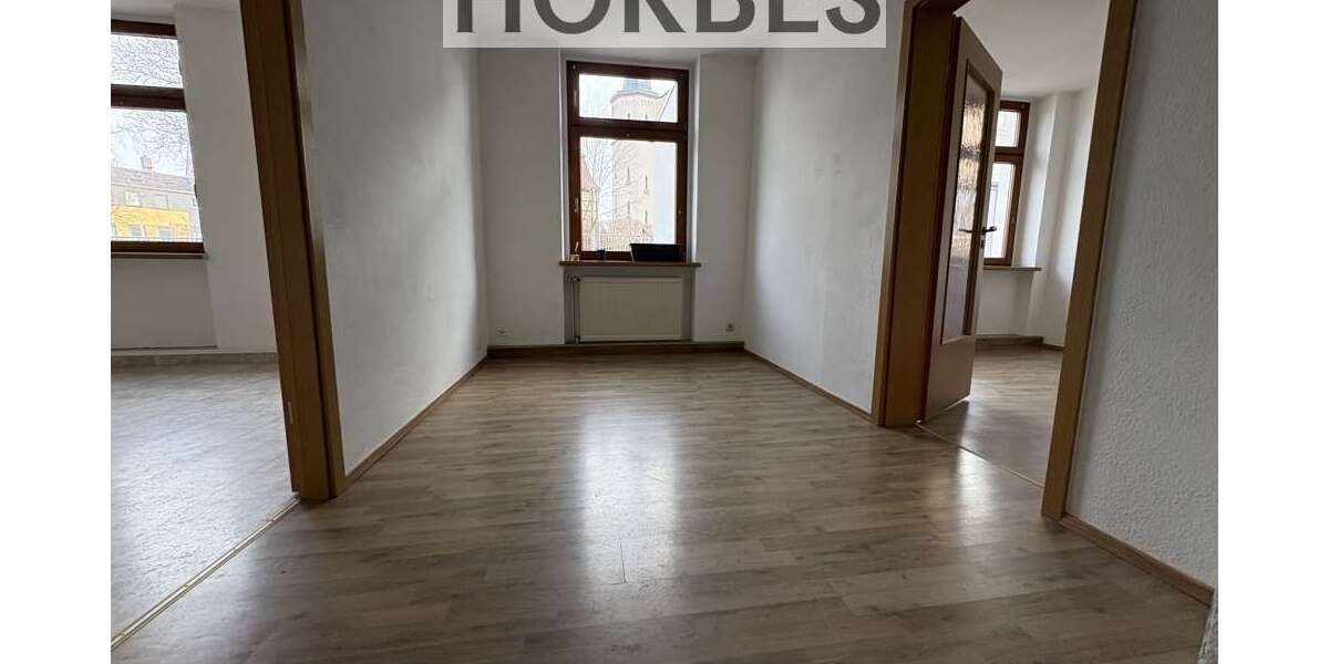 Etagenwohnung Meerane - 2 Zimmer, 60 m&sup2;, 300&euro; | Angebot:25139104