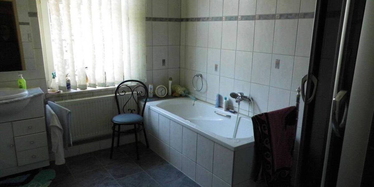 Mehrfamilienhaus, Wohnhaus Netzschkau - 95.000&euro; | Angebot:25662880