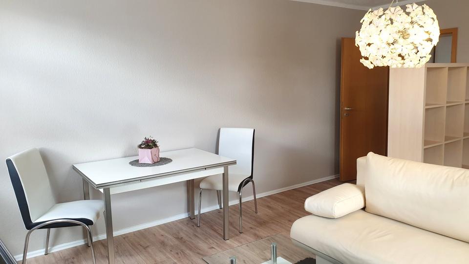 Etagenwohnung Zwickau Neuplanitz - 1 Zimmer, 38 m&sup2;, 414&euro; | Angebot:25166550