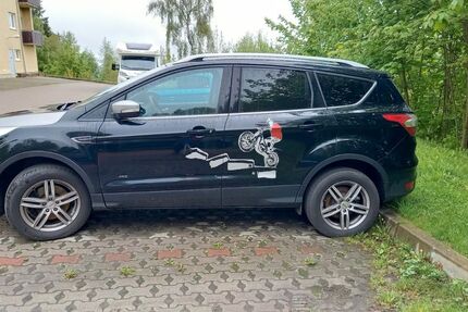 Ford Kuga 152.000 km 10.999 &euro; Schwarzenberg 08340