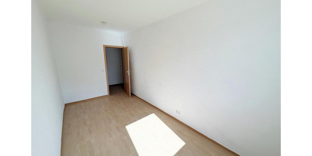 Etagenwohnung Limbach-Oberfrohna Oberfrohna - 3 Zimmer, 60 m&sup2;, 411&euro; | Angebot:25945645