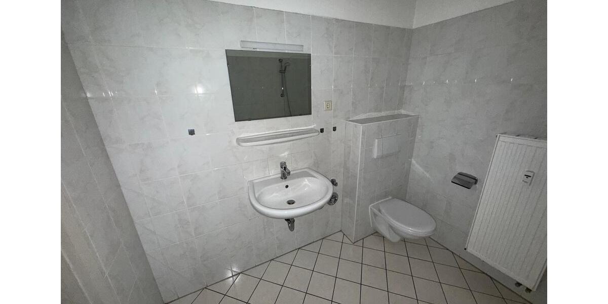 Etagenwohnung Zwickau - 3 Zimmer, 84 m&sup2;, 449&euro; | Angebot:25756491