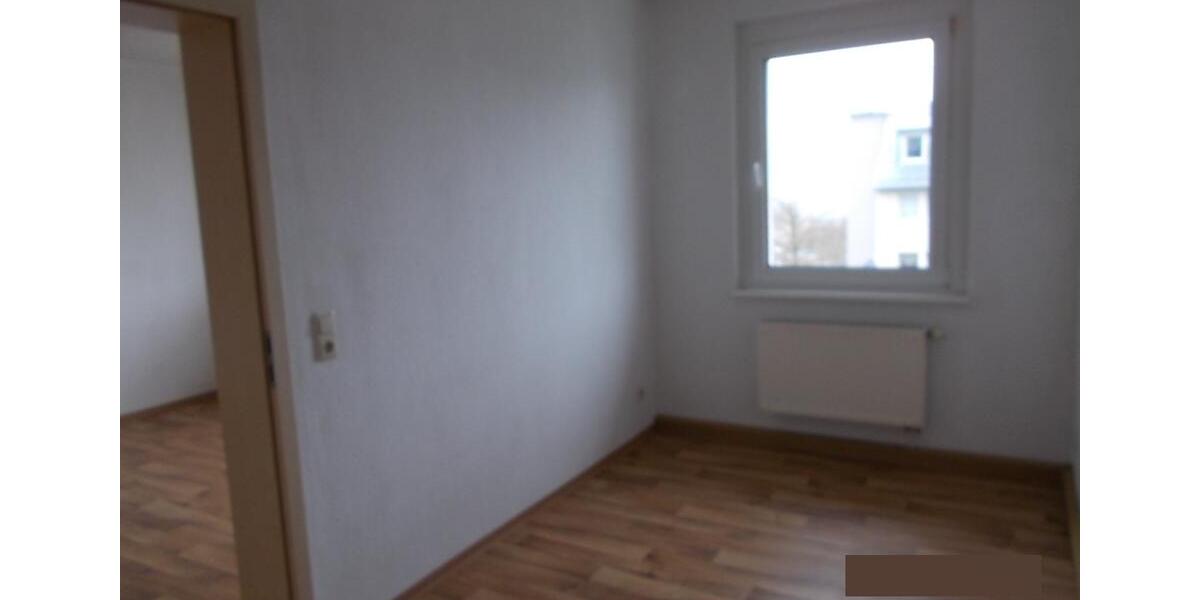 Etagenwohnung Ronneburg - 4 Zimmer, 67 m&sup2;, 390&euro; | Angebot:25900486