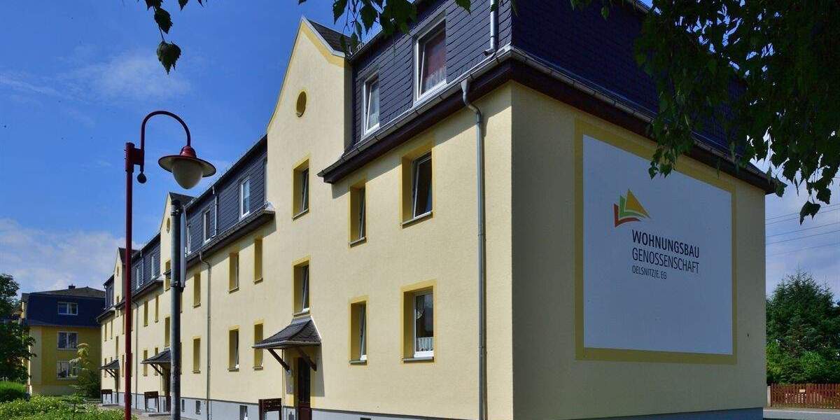 Etagenwohnung Oelsnitz Oelsnitz - 2 Zimmer, 57 m&sup2;, 374&euro; | Angebot:25734950
