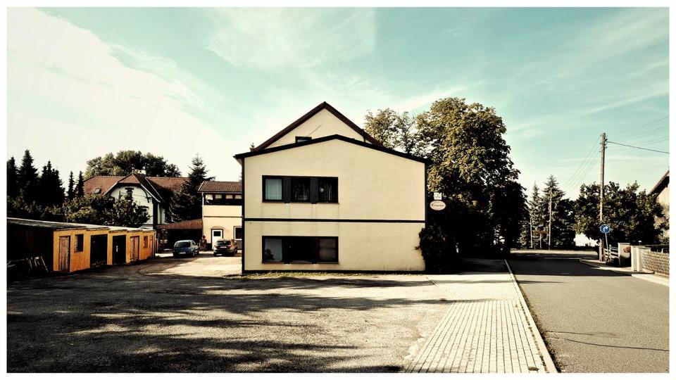 Einfamilienhaus Nobitz - 16 Zimmer, 700 m&sup2;, 308.000&euro; | Angebot:25990796