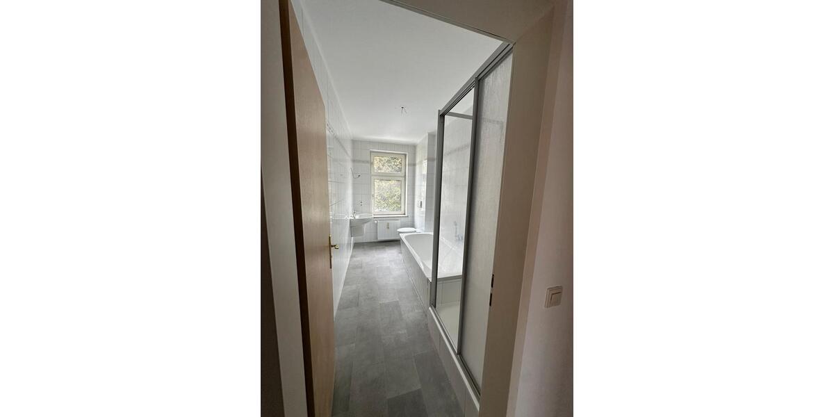 Etagenwohnung Hohenstein-Ernstthal Ernstthal - 3 Zimmer, 71 m&sup2;, 349&euro; | Angebot:25286138